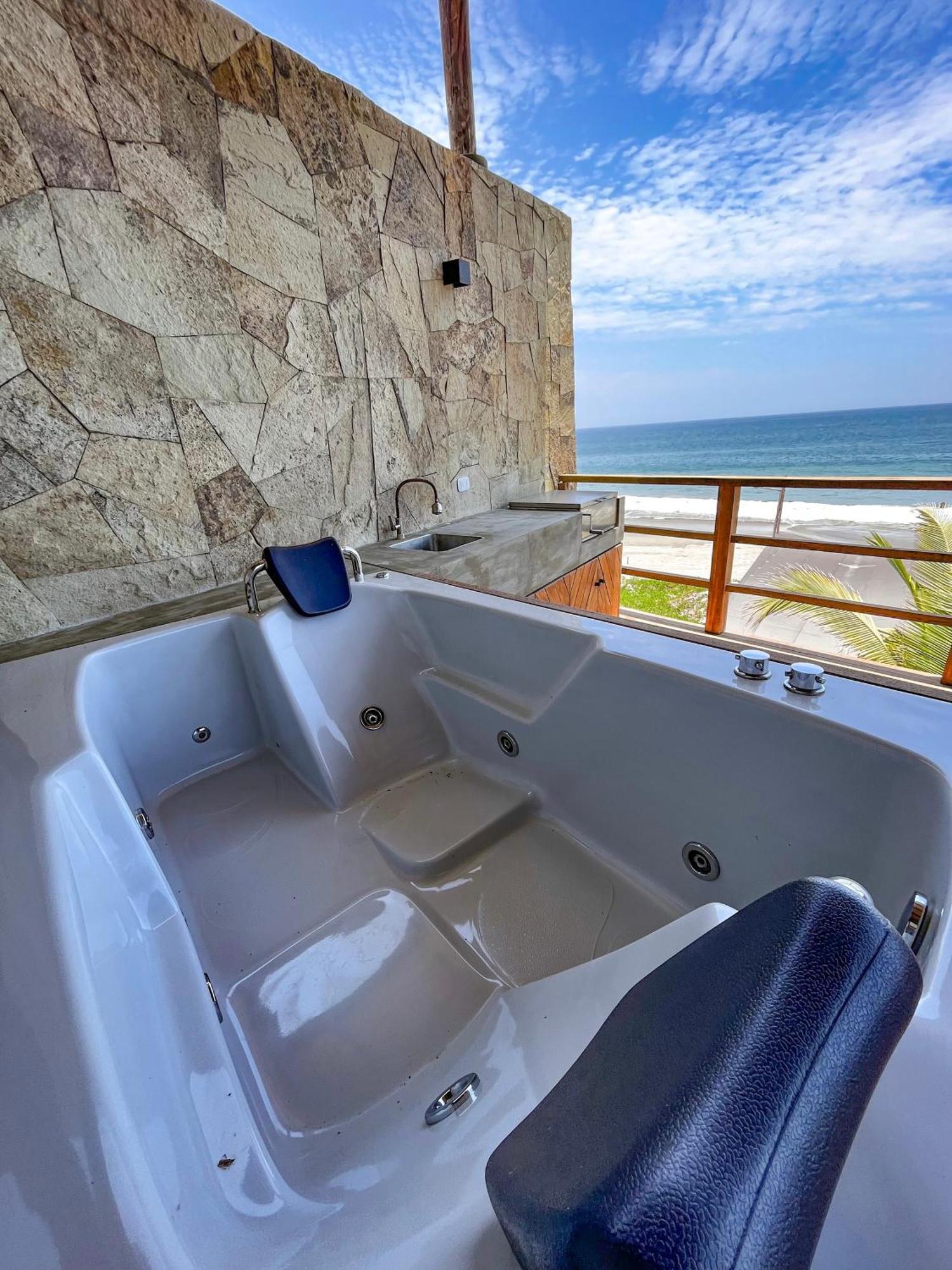 Diem Vichayito Beachfront Eco-Luxury Exterior foto